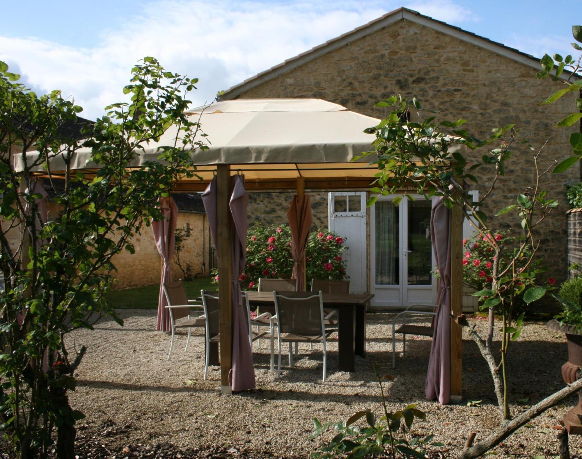 Domaine Des Hirondelles Villa Saint-Vincent-de-Cosse Buitenkant foto